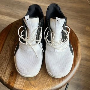 Jordan eclipse off court